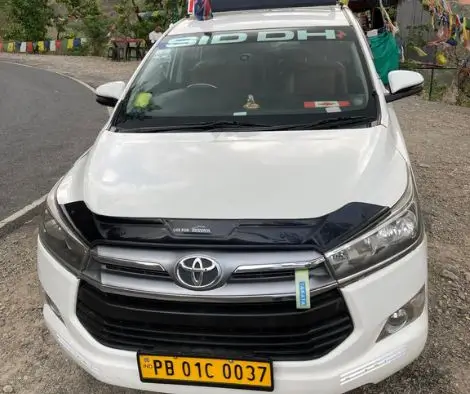 Toyota Innova.jpg